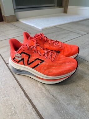 New Women's New Balance Fuel Cell SuperComp Trainer v2 Wide 7.5